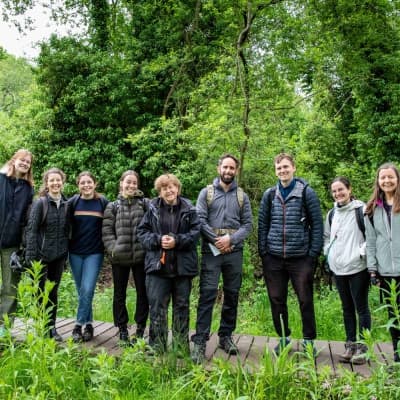 The NbSI team standing with Judy Webb in the Lye Valley. Photo by Aline Soterroni.